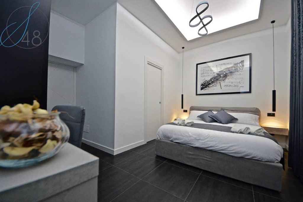 Suite Quarantotto Luxury House Napoli Esterno foto