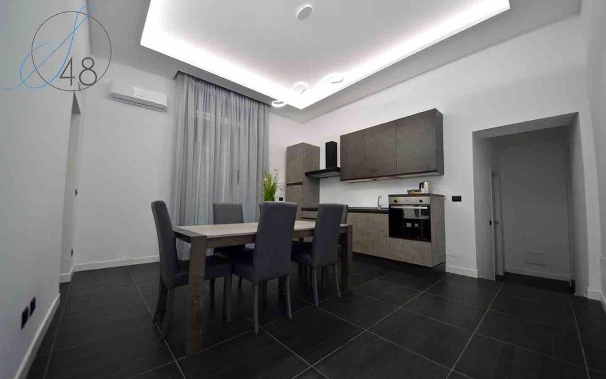 Suite Quarantotto Luxury House Napoli Esterno foto