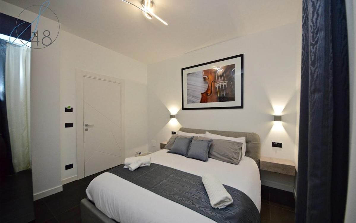 Suite Quarantotto Luxury House Napoli Esterno foto